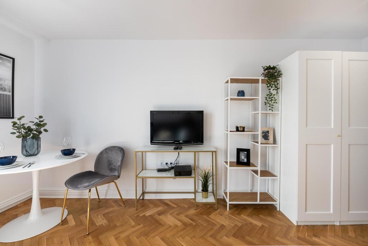 Апартаменти Metro Dworzec Gdanski Elegant Studio Варшава Екстер'єр фото